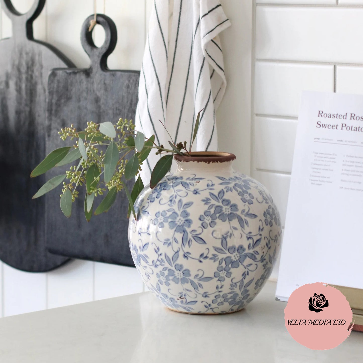 VELIA Laurelynn Vase
